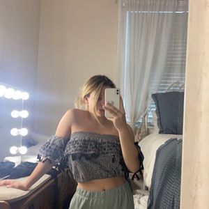 American eagle off the shoulder top